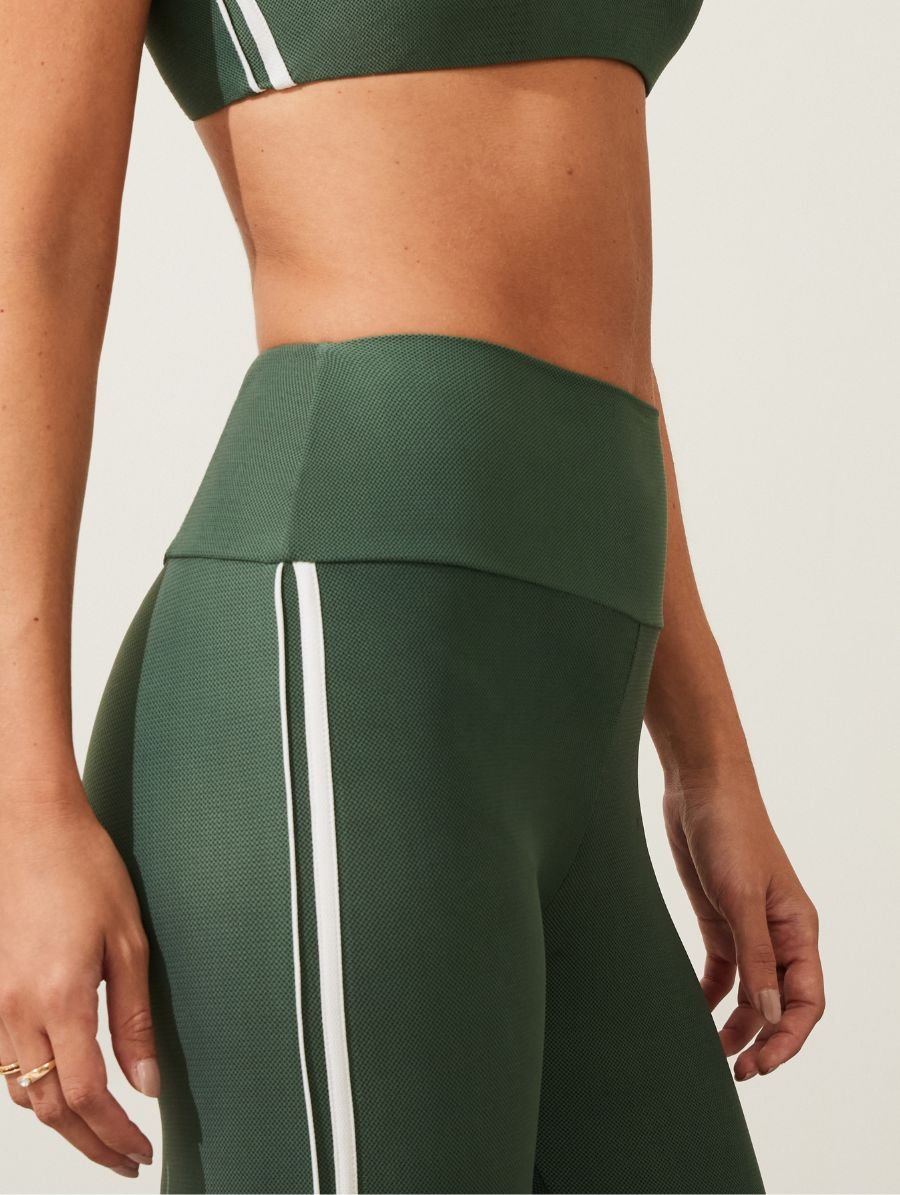 Calça Legging Cós Alto Com Listra Lateral Verde Silvestre — foto 4